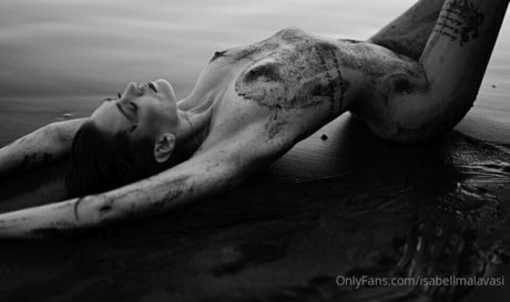 Isabell Malavasi model pornographic image
