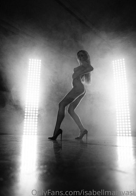 Isabell Malavasi exclusive model photos