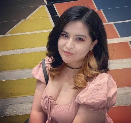 Dani Stocking pornstar nude photos