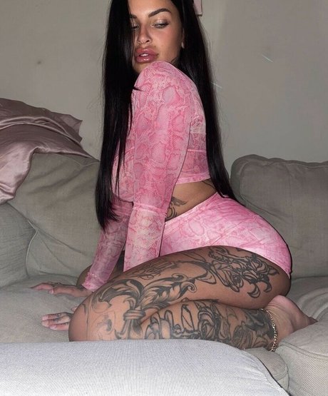 Ginariiaaa xxx actress pictures