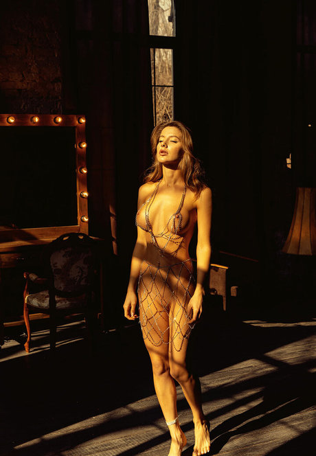 Aktasak model sexy photos