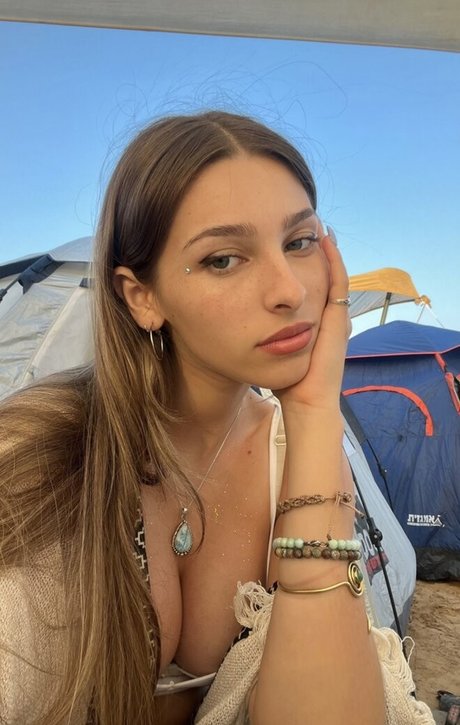 Ella Netzer pornstar high quality gallery