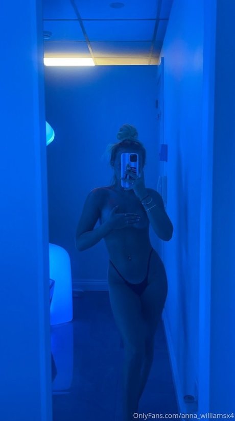 Anna Williams nice pornstar pic