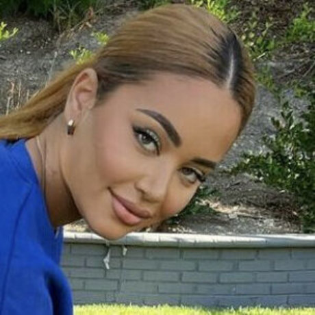 Shyla Walker xxx model pics