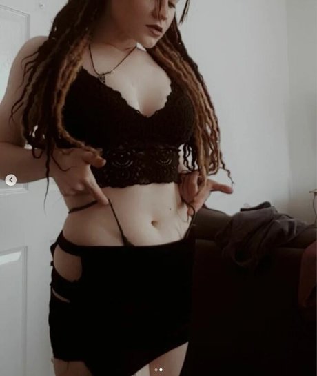 Mini Mia model adult images