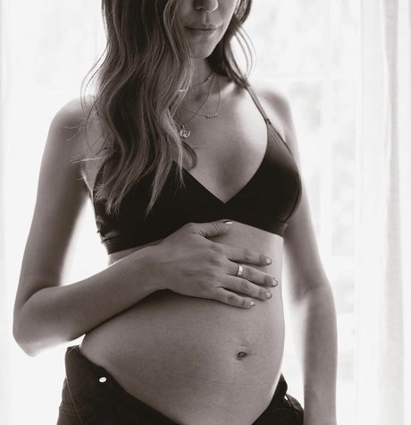 Odette Annable high quality actress gallery