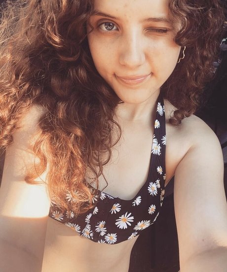 ApartmentFluffy7589 nude star image