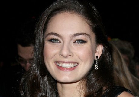 Alexa Davalos perfect actress pics