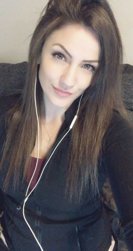 KayPea erotic pornstar image