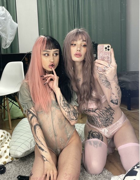 Amy Split hot pornstar img