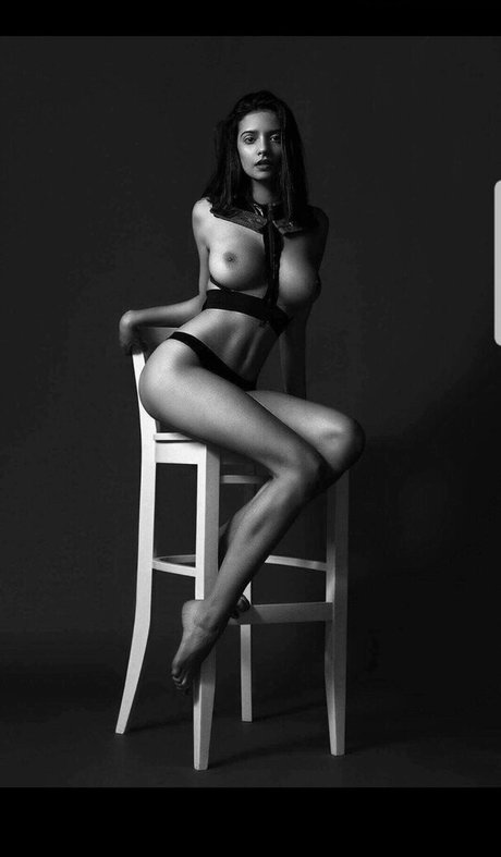 alexandra Domnita Profile pic