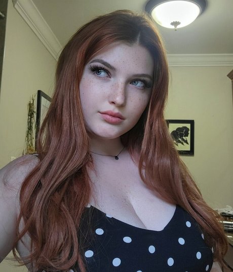 RoslynTaber nice actress picture