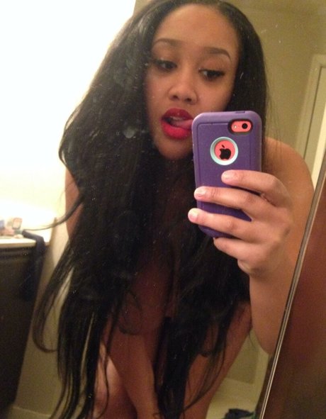 beautifulflowerchild model art photo