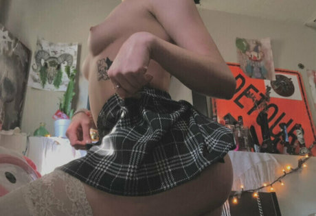 Dying bunny model sex pictures