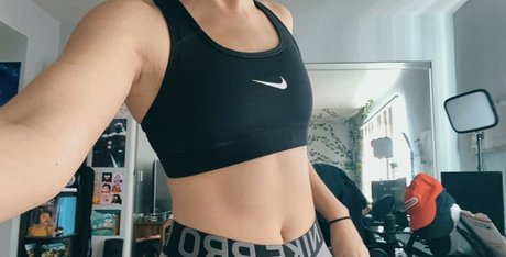 Sloane Skipper Wolf pornstar sexy gallery