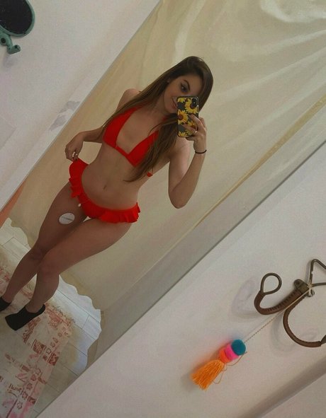 Sloane Skipper Wolf model free image