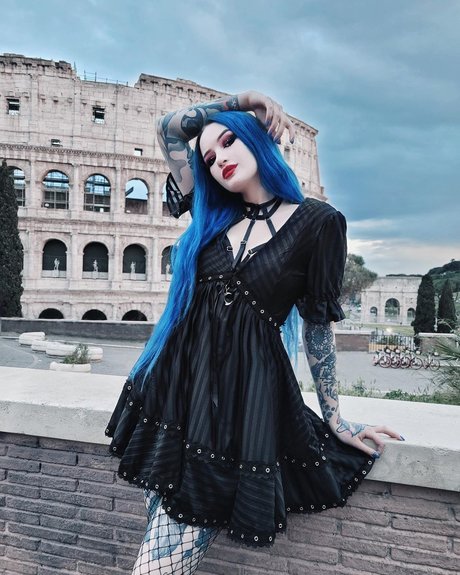 BlueAstrid art pornstar pictures