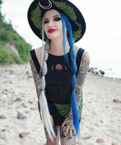 BlueAstrid star art gallery