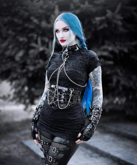 BlueAstrid pretty actress gallery