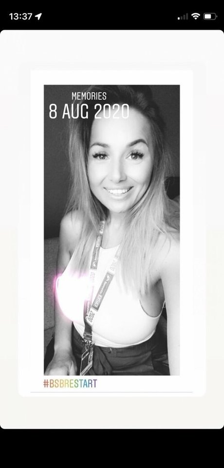 Joanna Benz sexy star gallery