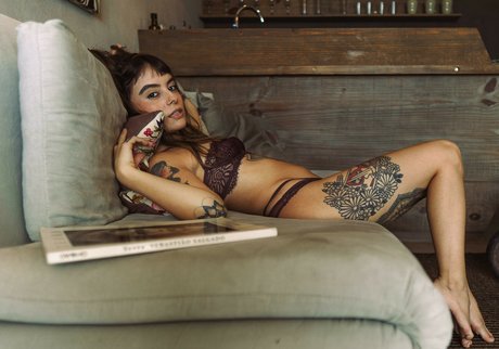 Rapha nudes model image