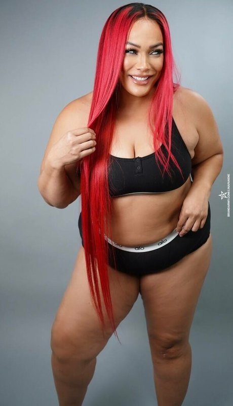 Lina Fanene art model gallery