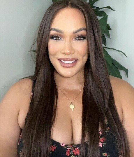 Lina Fanene star beautiful image