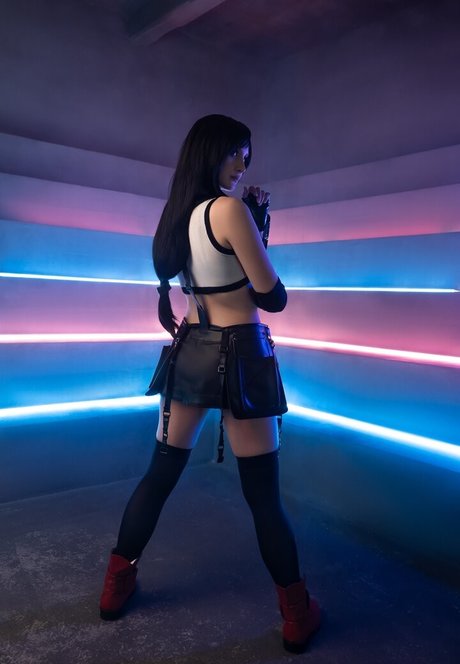 Mari Evans hot model archive