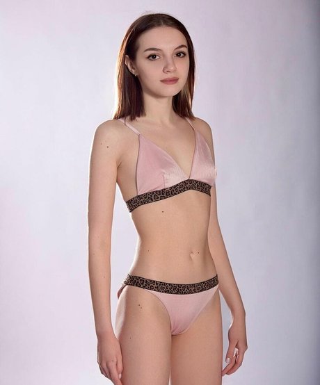 FeyaFortune pornstar adult archive