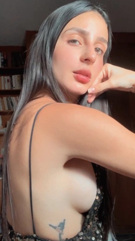 Gabinocentee pretty actress photos