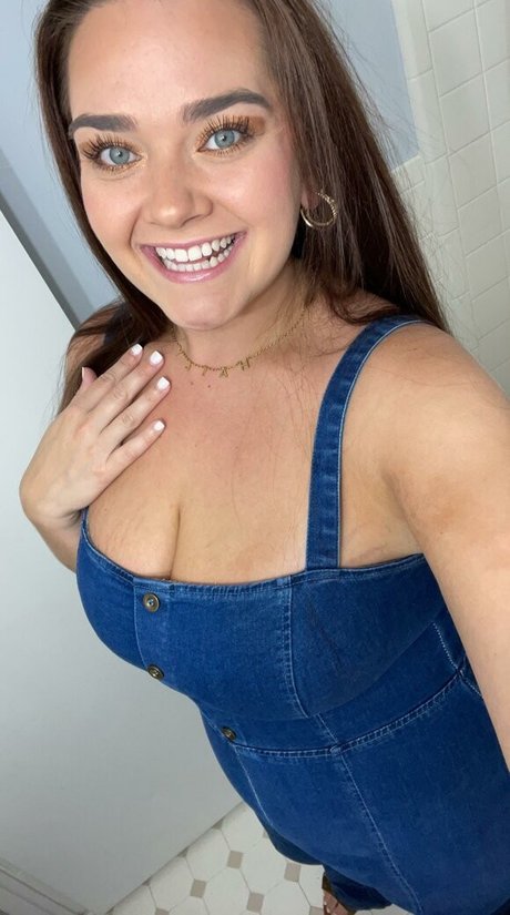 LetsSeeTheWorld05 pornstar free galleries