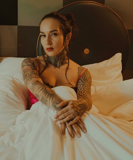 Tatiana Shmaylyuk naked pornstar pic