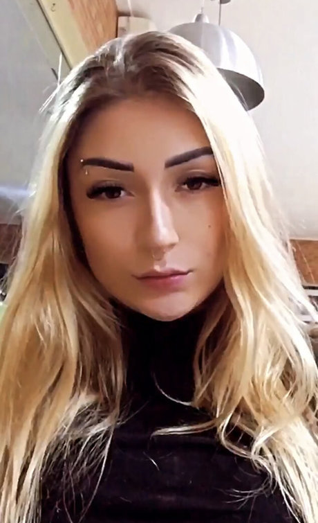 Laisa Manjabosco free pornstar gallery