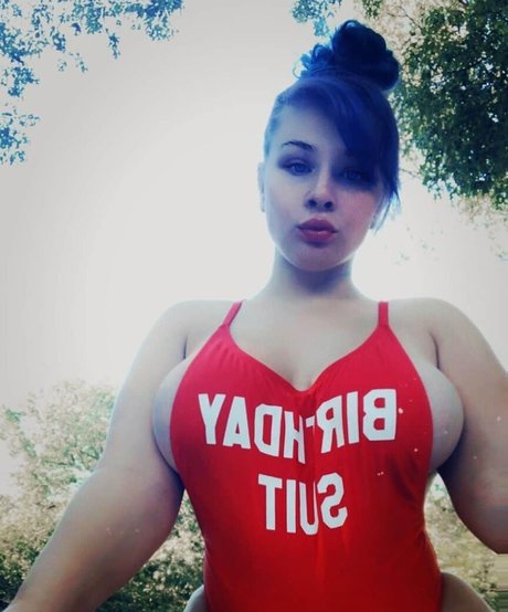 Elsalmorton model hd photos