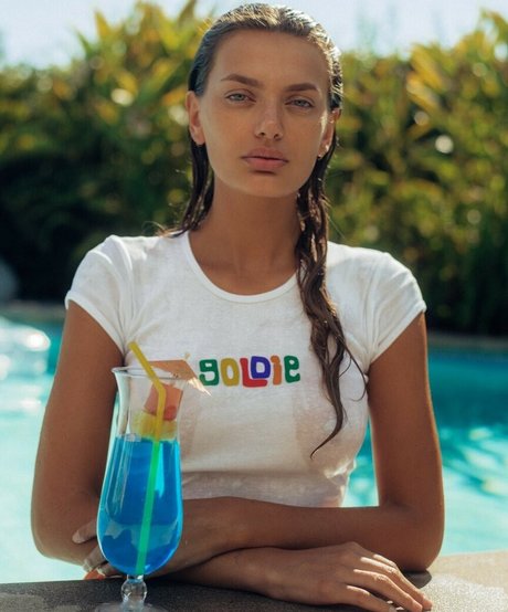 Bregje Heinen erotic model archive