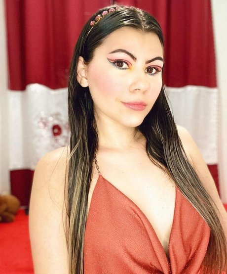 Luci Batista erotic actress pics