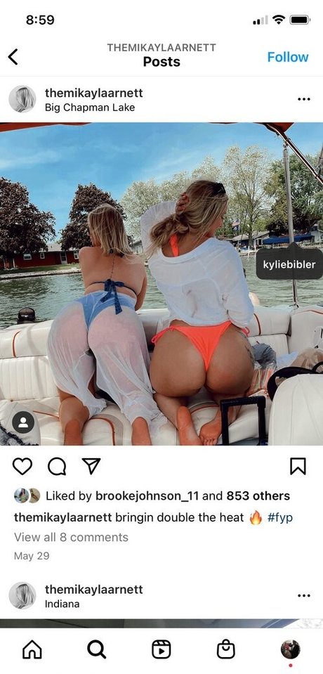 Alexiskay17 exclusive model image