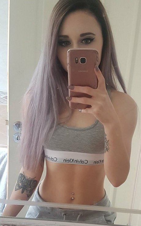 Lunar xo model beautiful pictures