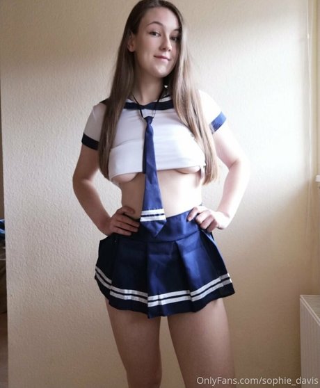 itssophiedavis sexy model pics