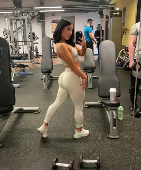 Yasmin allyshia nice actress pic