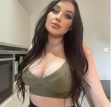 Kate Patterson pornstar sexy pics