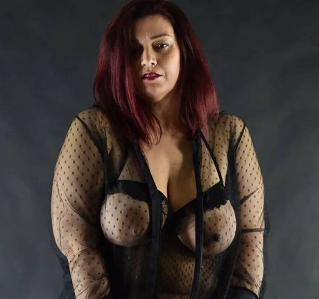 curvymakeup best actress picture