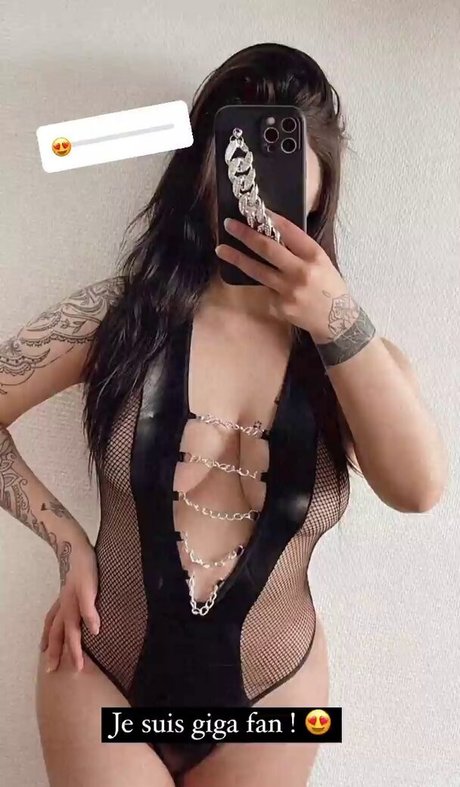 Ilona Cerneaux pornstar sexy img