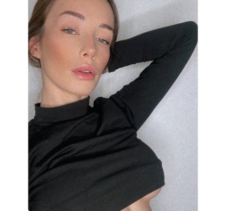 Melu Yoverno pornstar hot photo