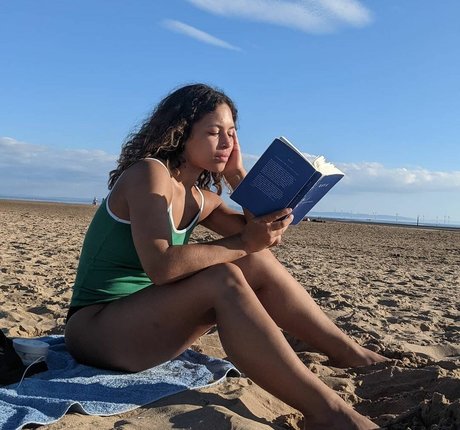 Moya Lothian McLean naked model gallery