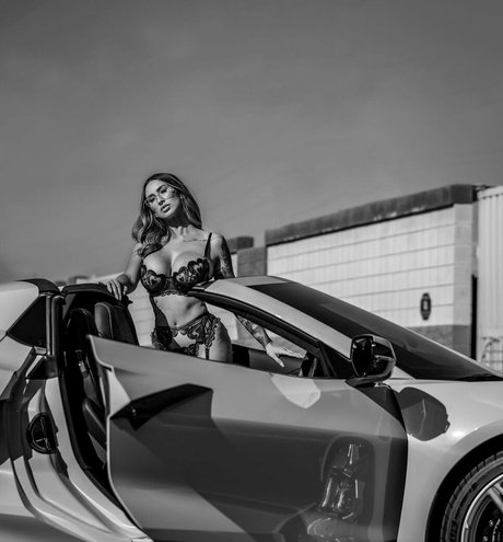 Nicolebby17 hot actress pictures