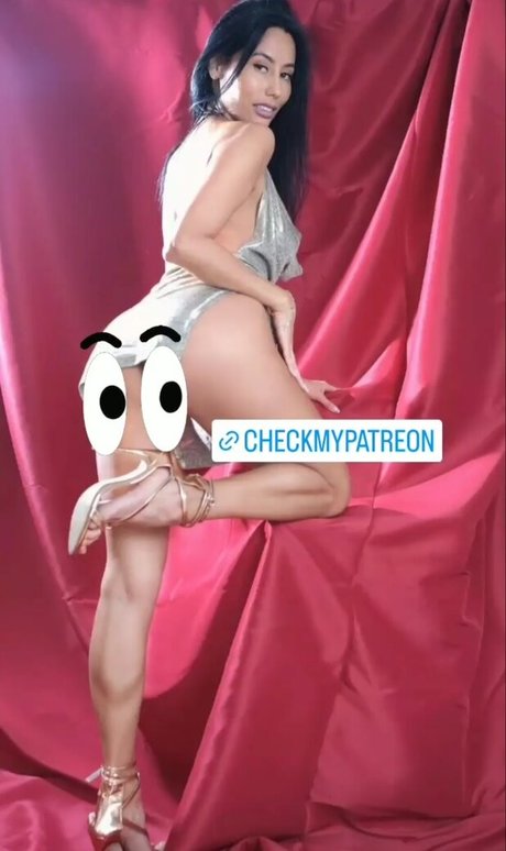 Florjuarez9 exclusive star photos