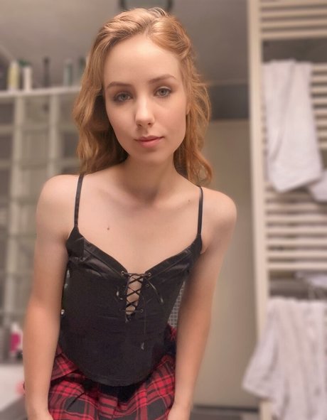 Strawberrysissy perfect pornstar pictures