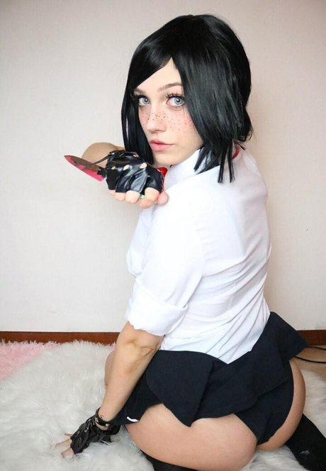 Emasyy erotic actress gallery