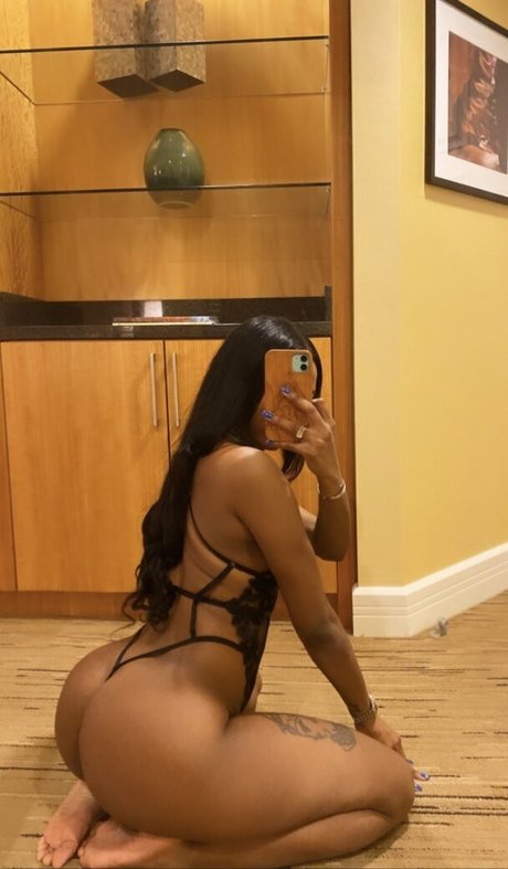 Manibandz beautiful pornstar pics